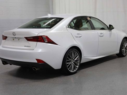 Used 2016 Lexus IS 200t image 9