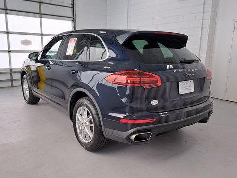 Used 2016 Porsche Cayenne AWD/4WD image 7