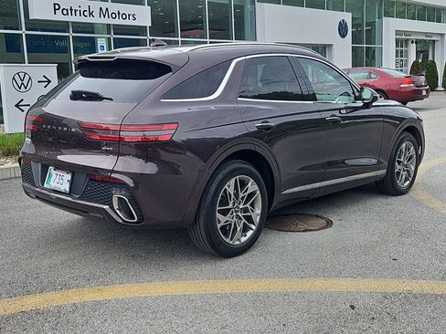 Used 2022 Genesis GV70 2.5T w/ Select Package AWD/4WD image 2