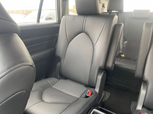 Used 2025 Toyota Grand Highlander FWD image 41