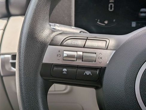 Used 2025 Hyundai Tucson SEL FWD image 22