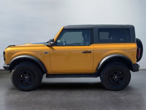 Used 2022 Ford Bronco Wildtrak image 2