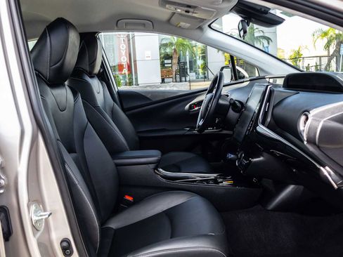 Certified 2020 Toyota Prius Prime XLE w/ Carpet Mat Package FWD image 21