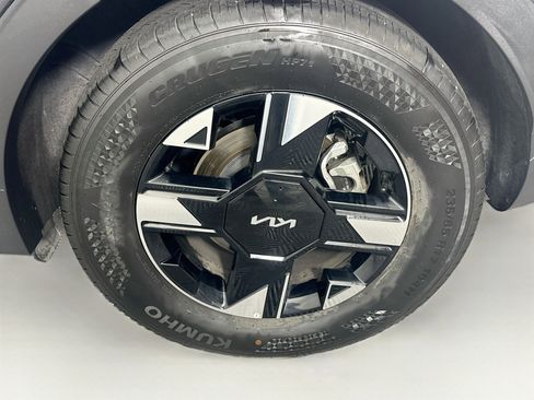Used 2026 Kia Sportage LX FWD image 11