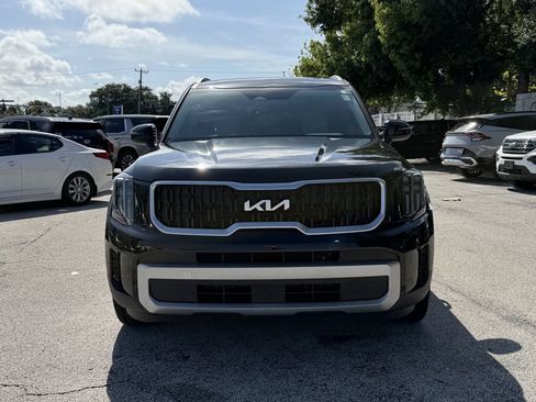 Certified 2024 Kia Telluride EX FWD image 3