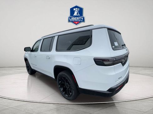 New 2026 Jeep Grand Wagoneer L Limited AWD/4WD image 7