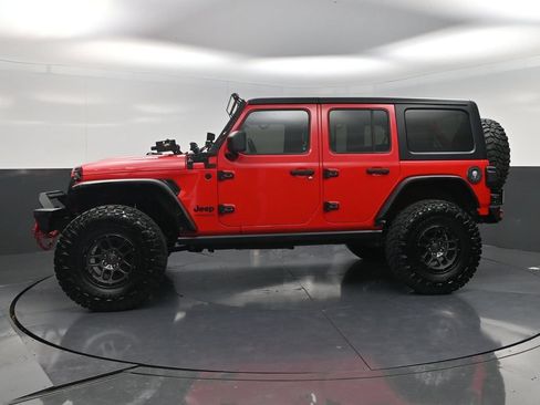 Used 2021 Jeep Wrangler Unlimited Sport AWD/4WD image 3