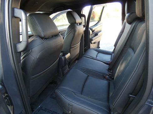 Used 2025 Toyota Tacoma SR5 image 42