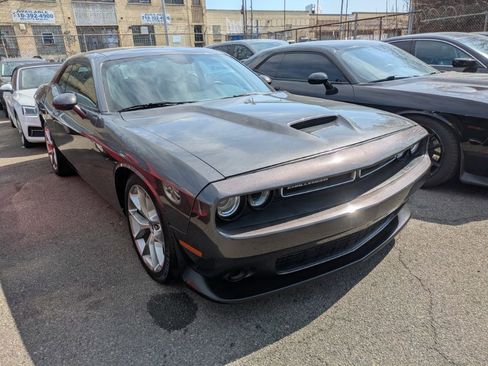 Used 2023 Dodge Challenger GT image 3