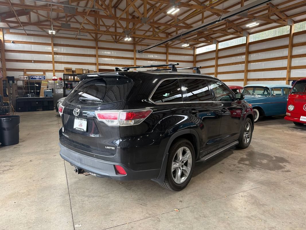 Used 2015 Toyota Highlander Limited AWD/4WD image 8
