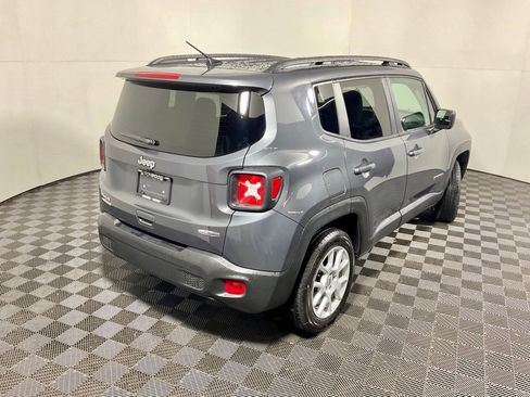 Used 2022 Jeep Renegade Latitude image 16