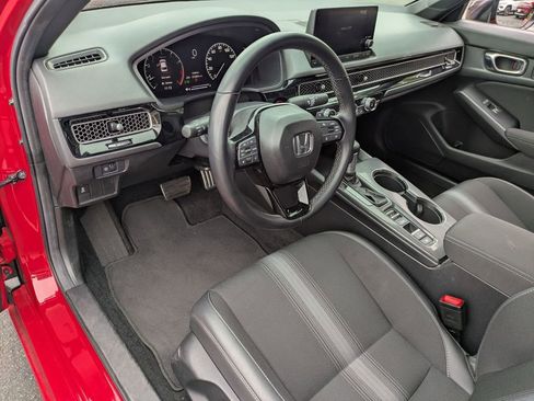 Used 2025 Honda Civic Sport image 17