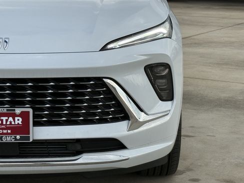 New 2026 Buick Envision Avenir image 9