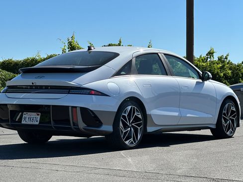 Used 2024 Hyundai Ioniq 6 SEL RWD image 4