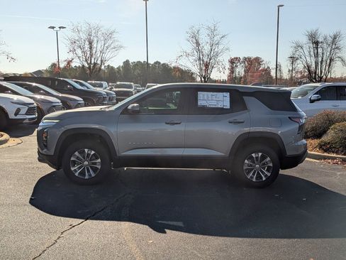 New 2026 Chevrolet Equinox LT w/ Convenience Package II image 7
