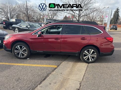 Used 2019 Subaru Outback 2.5i Limited image 3