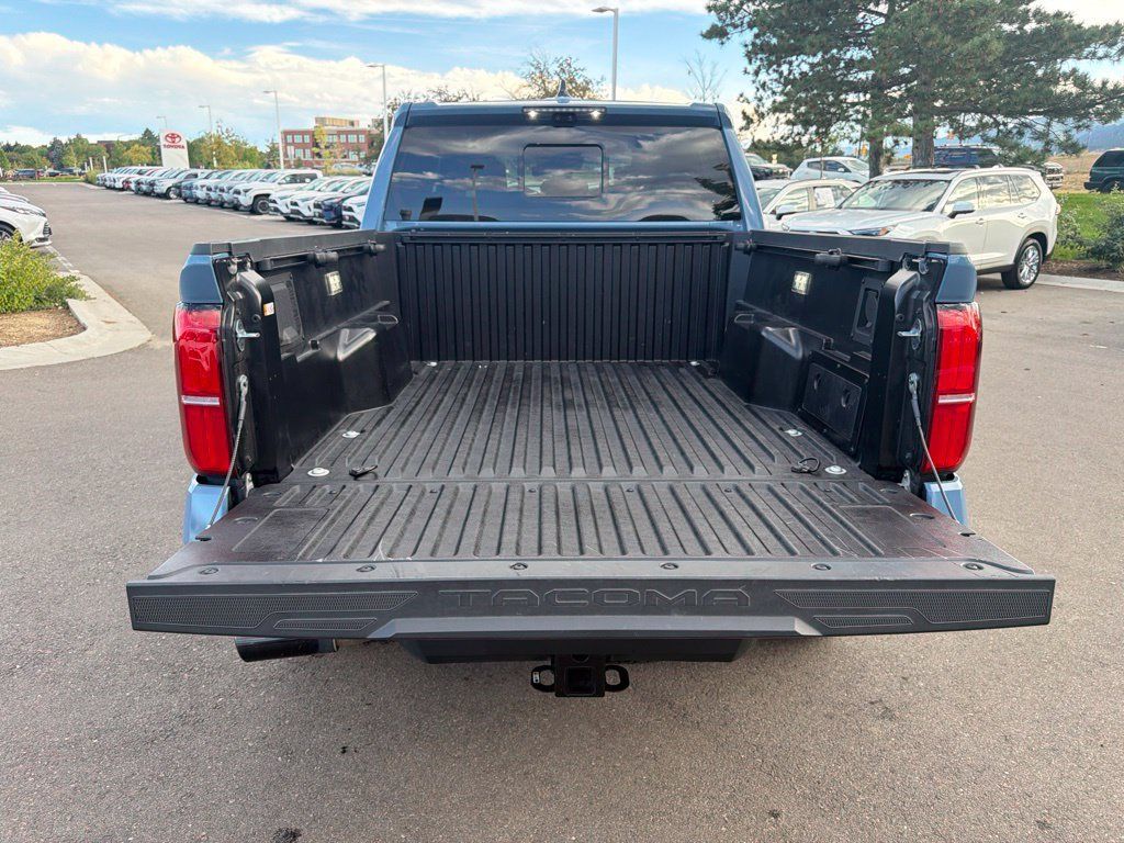 Used 2026 Toyota Tacoma TRD Off-Road w/ TRD Off Road Premium Package AWD/4WD image 17