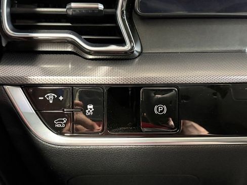 Certified 2023 Kia Sportage SX AWD/4WD image 18