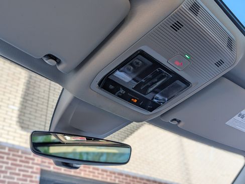 Used 2024 Volkswagen Atlas SEL image 35