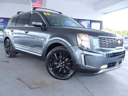 Used 2020 Kia Telluride SX w/ Towing Package FWD image 3