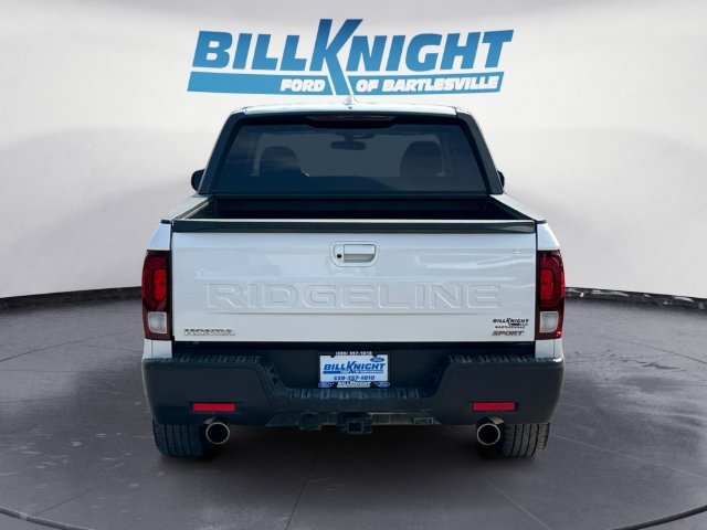 Used 2025 Honda Ridgeline Sport image 4
