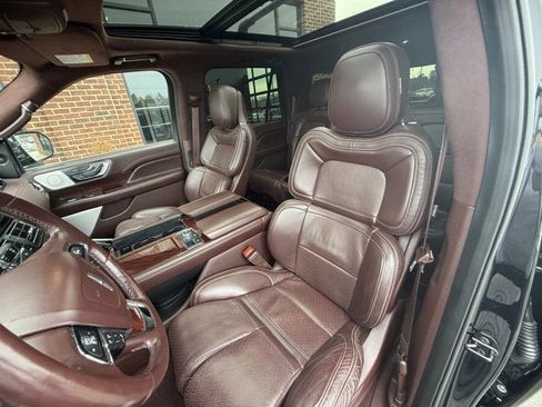 Used 2021 Lincoln Navigator L Black Label w/ Cargo Convenience Package image 21
