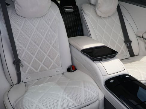 Used 2024 Mercedes-Benz Maybach S 580 4MATIC image 20