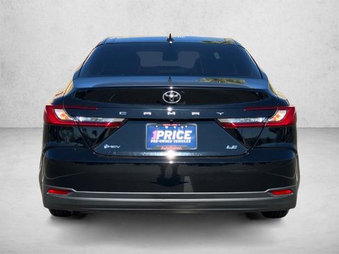 Used 2025 Toyota Camry LE FWD image 6