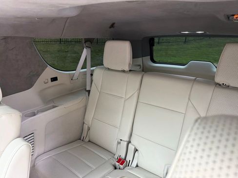 Certified 2025 Cadillac Escalade ESV Sport Platinum w/ LPO, ONYX Package AWD/4WD image 21
