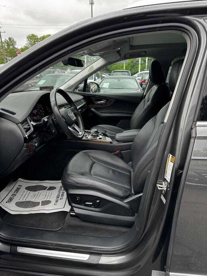 Used 2018 Audi Q7 3.0T Premium Plus w/ Premium Plus Package AWD/4WD image 10