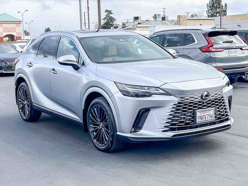 Certified 2024 Lexus RX 350h w/ Convenience Package image 5