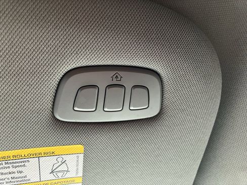 Used 2016 Ford F150 Lariat w/ Equipment Group 501A Mid image 28