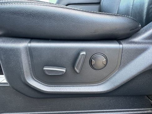 Used 2020 Ford F250 Lariat w/ Lariat Value Package image 19