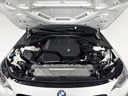 Used 2023 BMW 230i xDrive Coupe w/ Premium Package image 32