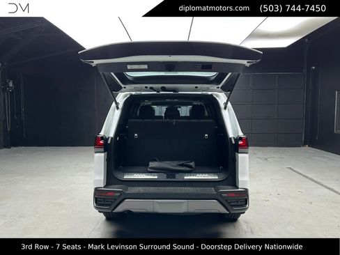 Used 2024 Lexus LX 600 4WD w/ Interior Upgrade Package image 46