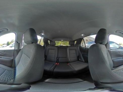 Used 2019 Chevrolet Equinox LT w/ Driver Convenience Package image 40