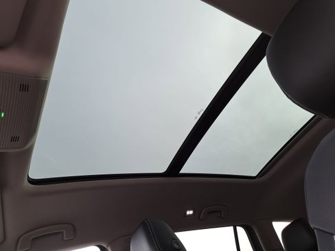 New 2026 Volkswagen Atlas SEL image 28