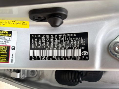 Used 2015 Toyota Corolla L FWD image 25