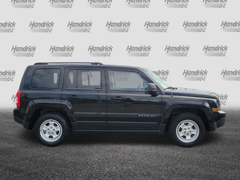 Used 2016 Jeep Patriot Sport w/ Power Value Group FWD image 8