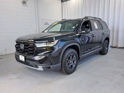 Used 2025 Honda Pilot TrailSport