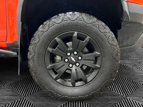 Used 2019 Chevrolet Colorado ZR2 image 11