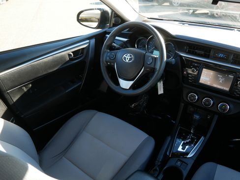 Used 2016 Toyota Corolla L image 9