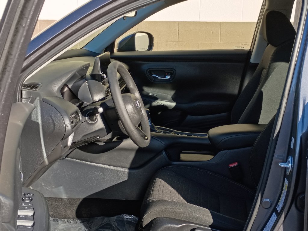 Used 2024 Honda HR-V LX image 15