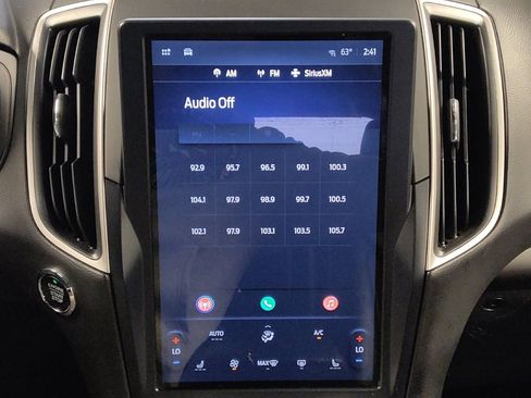 Used 2023 Ford Edge SEL image 25