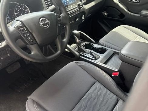Used 2023 Nissan Frontier SV w/ Midnight Edition Package AWD/4WD image 3