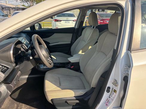 Used 2019 Subaru Impreza 2.0i Premium image 11