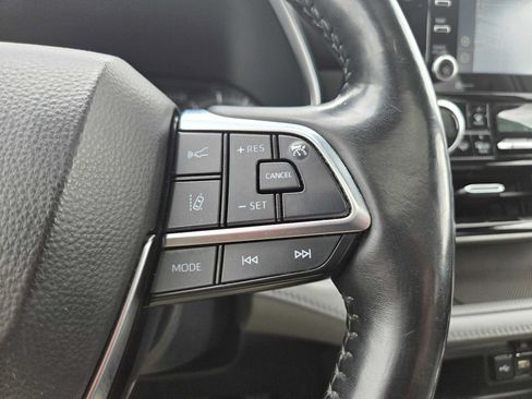 Used 2021 Toyota Highlander Limited AWD/4WD image 36