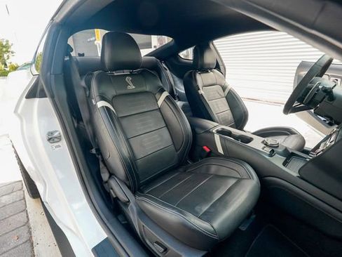 Used 2020 Ford Mustang Shelby GT500 w/ Technology Package image 79