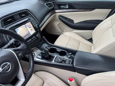 Used 2018 Nissan Maxima Platinum image 18
