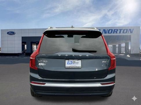 Used 2023 Volvo XC90 B6 Plus AWD/4WD image 6